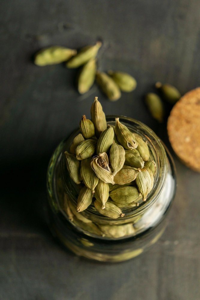 Green cardamom pods sorted export grade